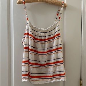 🔮Flowy universal thread tank. Worn once!